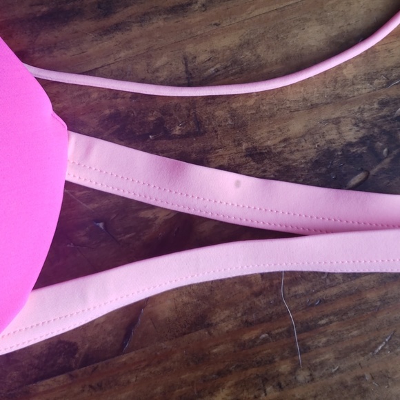 VS Pink bikini top - Picture 3 of 3